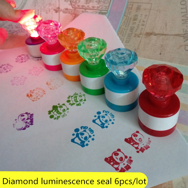 Self Inking Stamp - เด็กการ์ตูน Stamper เด็กทารกที่กําหนดเองการเรียนรู้ยางพลาสติก Self Inking แสตมป์ของเล่นเรืองแสงซีลพลาสติก