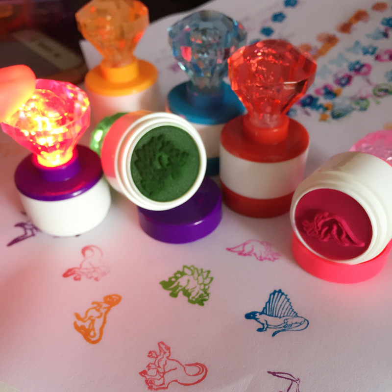 เด็กการ์ตูน Stamper เด็กทารกที - Self Inking Stamp บทวิจารณ์และราคา